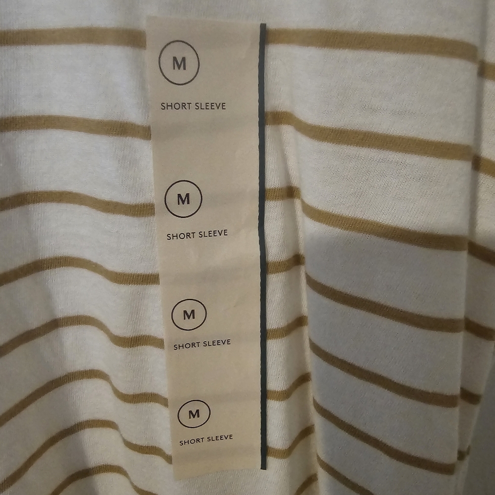 Universal thread tee - Picture 2 of 3